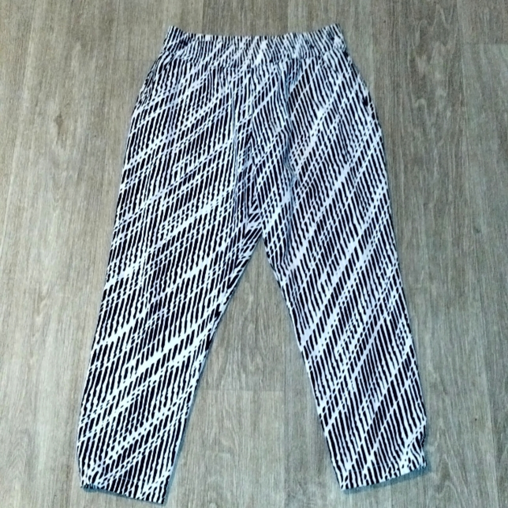 New York & Company Large Stretch  Print Elastic Waist Ankle Pants Size M